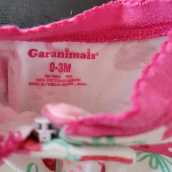 Baby Girl 0-3 Months Pajamas Bundle Lot Three Pieces Strawberry Leopard Filigree - Picture 7 of 7